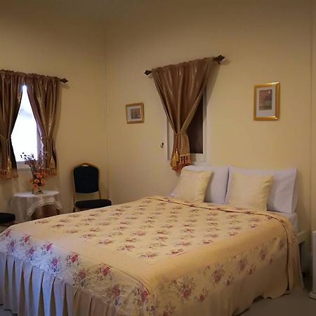 View Dao Jantra Hotel Чачоенгсао Стая снимка